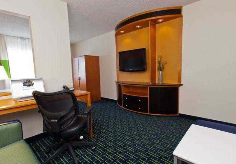 Fairfield Inn & Suites By Marriott Champaign Kültér fotó