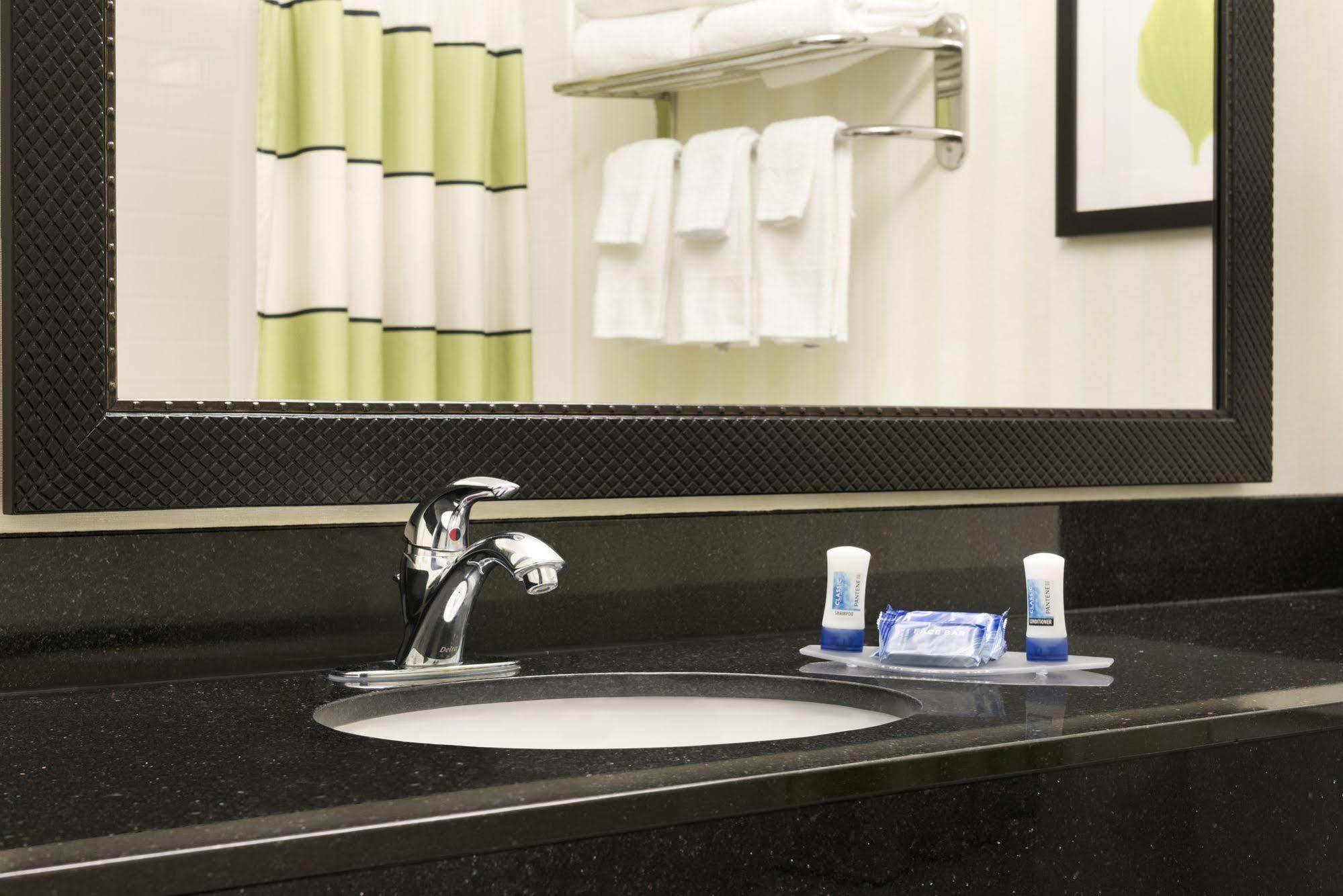 Fairfield Inn & Suites By Marriott Champaign Kültér fotó